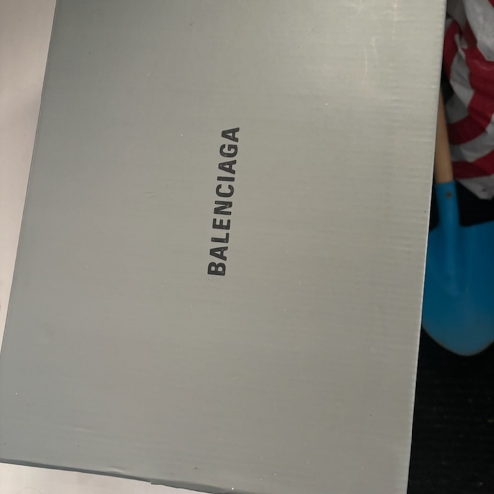 Men's Balenciaga shoe